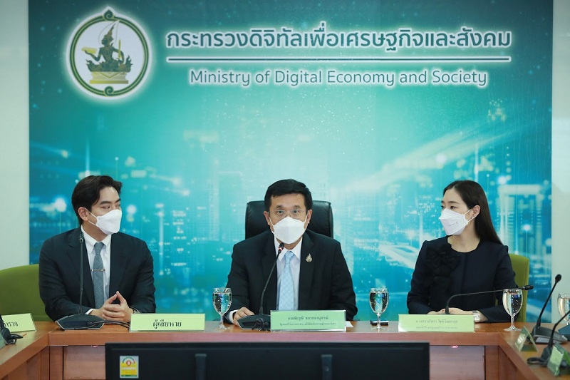 รัฐบาลไทย-ข่าวทำเนียบรัฐบาล-“ชัยวุฒิ” รับหนังสือร้องเรียนจากหมอโอ๊ค สมิทธิ์ ถูกสวมรอยโปรไฟล์ปลอมบัญชีโซเชียล