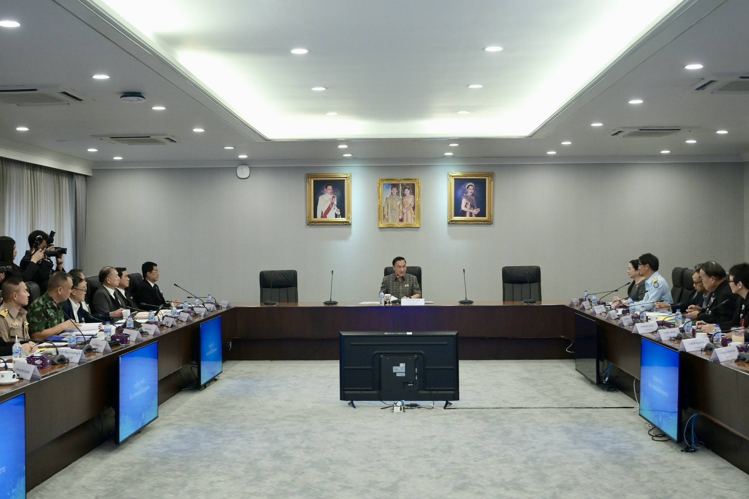 รองนายกรัฐมนตรี (นายทรงศักดิ์ ทองศรี) เป็นประธานการประชุมคณะกรรมการนโยบายและแผนการบริหารจัดการทรัพยากรทางทะเลและชายฝั่งแห่งชาติ ครั้งที่ 1/2569 ณ ห้องประชุม 301 ตึกบัญชาการ 1 ทำเนียบรัฐบาล วันที่ 7 ตุลาคม 2569