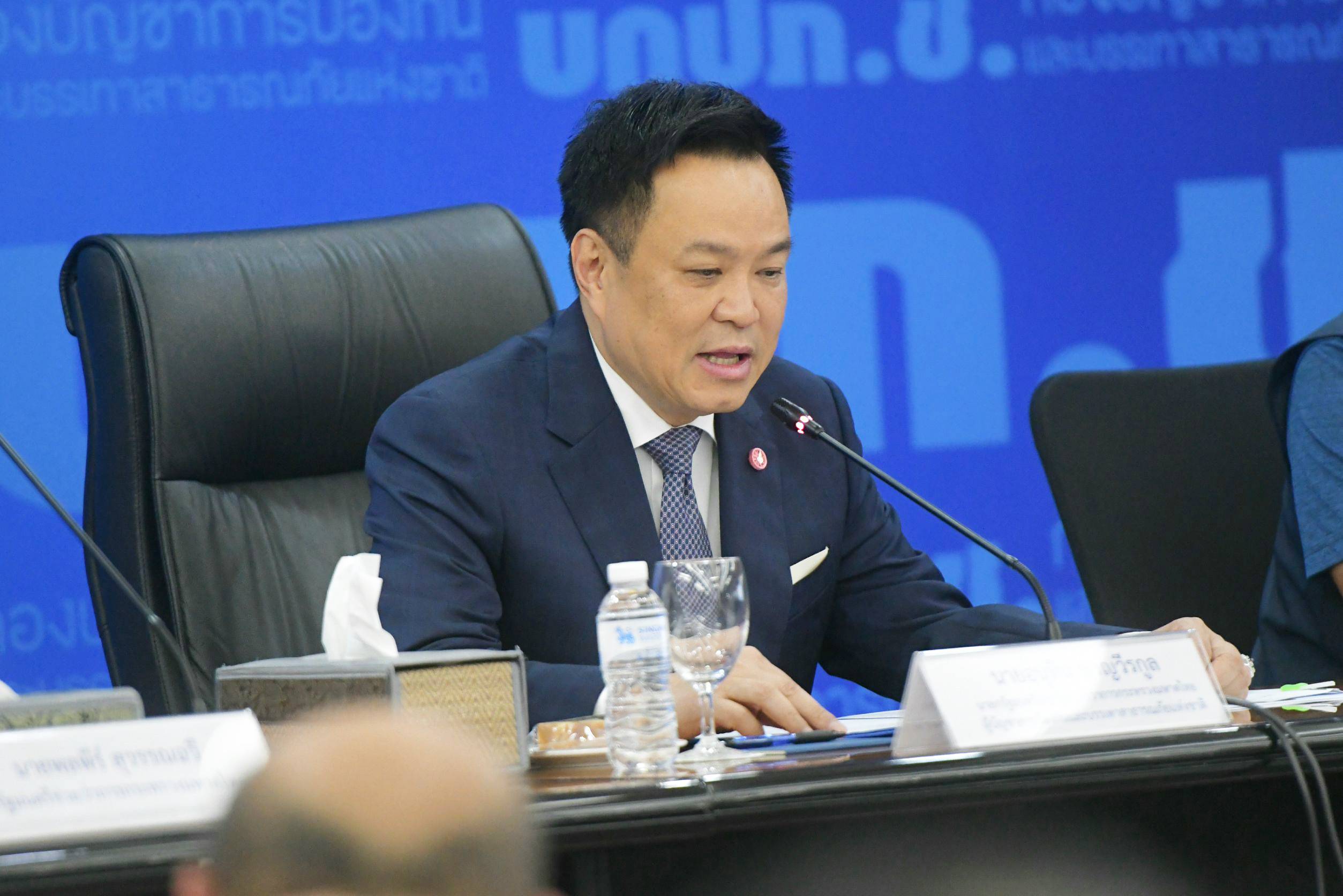 นายกรัฐมนตรีและรัฐมนตรีว่าการกระทรวงมหาดไทย เป็นประธานการประชุมกองบัญชาการป้องกันและบรรเทาสาธารณภัยแห่งชาติ (บกปภ.ช.) เพื่อติดตามสถานการณ์และการให้ความช่วยเหลือผู้ประสบอุทกภัย ณ ห้องประชุม 1 ปภ. ชั้น 5 อาคาร 3 กรมป้องกันและบรรเทาสาธารณภัย (ปภ.) ถนนอู่ทองนอก เขตดุสิต กรุงเทพมหานคร วันที่ 9 ตุลาคม 2569