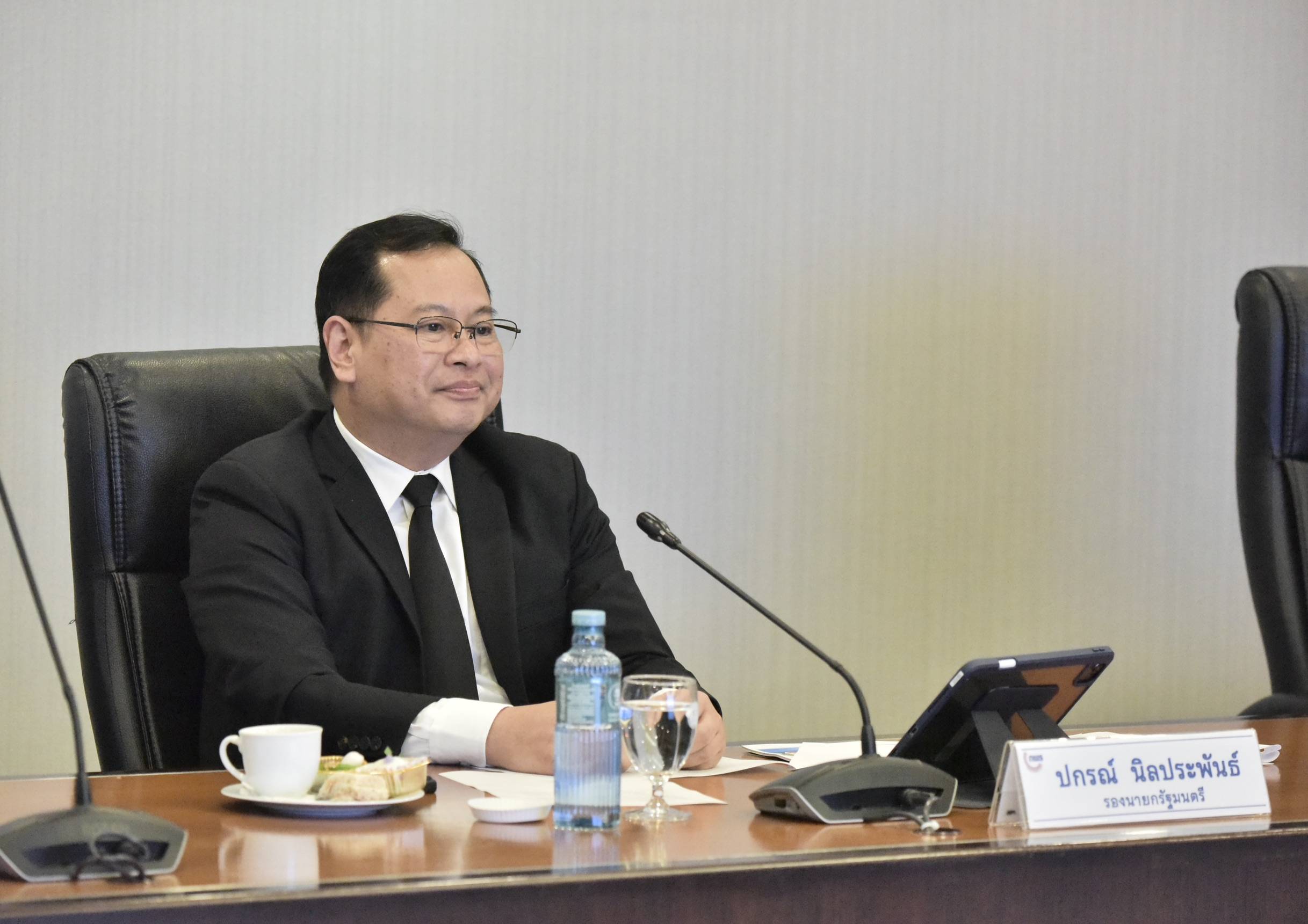รองนายกรัฐมนตรี (นายปกรณ์ นิลประพันธ์) เป็นประธานการประชุมคณะกรรมการร่วมพหุภาคีเพื่อการบริหารจัดการภาครัฐ ครั้งที่ 1 /2569 ณ ห้องประชุม 301 ตึกบัญชาการ 1 ทำเนียบรัฐบาล วันที่ 6 สิงหาคม 2569