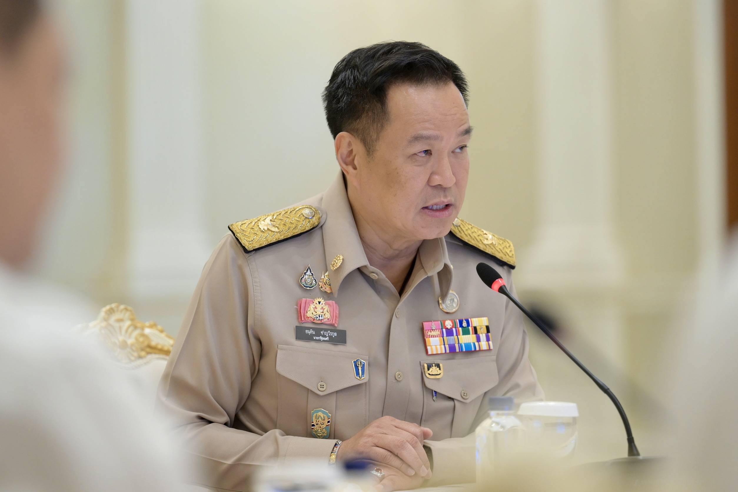 นายกรัฐมนตรีและรัฐมนตรีว่าการกระทรวงมหาดไทยเป็นประธานการประชุมพิจารณากรอบวง
เงินงบประมาณรายจ่ายประจำปีงบประมาณ พ.ศ. 2570 ระหว่าง 4 หน่วยงาน (สงป. กค. สศช. ธปท.) ณ ตึกภักดีบดินทร์ ทำเนียบรัฐบาล วันที่ 22 เมษายน 2569