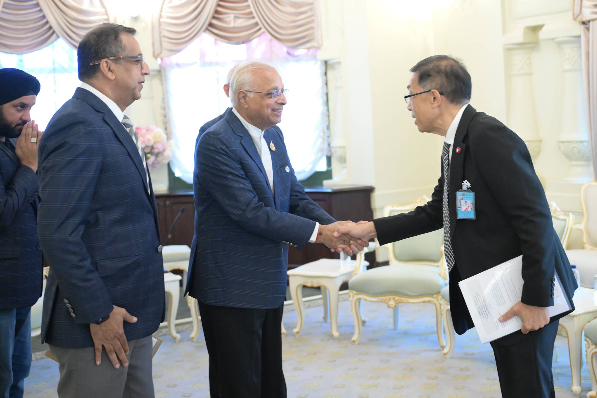 Mr. Sushil Kumar Dhanuka, Chairman of the India-Thai Chamber of Commerce (ITCC), pays a courtesy call on the Thailand Trade Representative (Mr. Chutintorn Gongsakdi) at Naree 2 Room, Naree Samosorn Building, Government House.