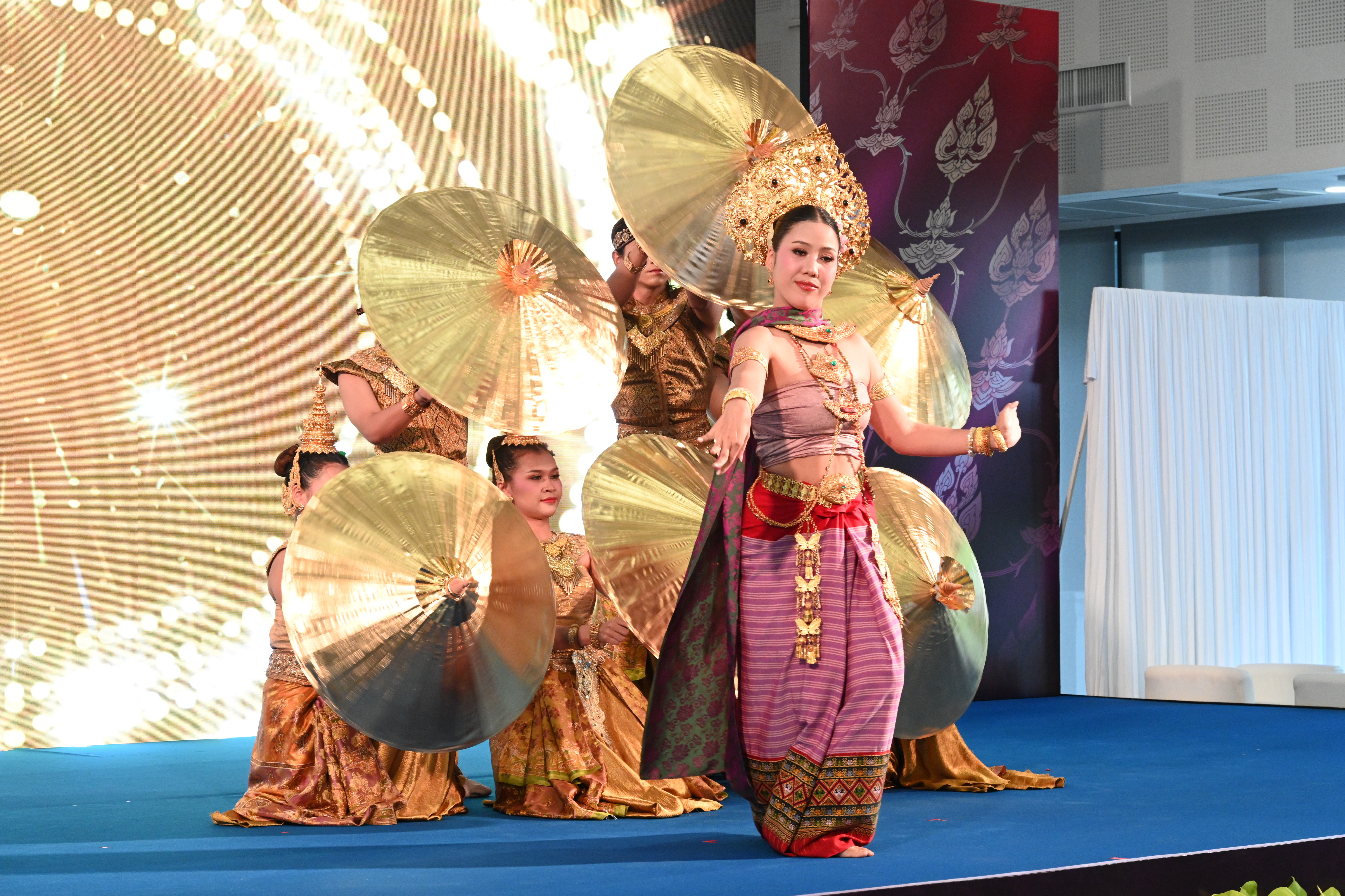 https://media.thaigov.go.th/uploads/images/264/2025/05/jpg/IMG_20250530162541000000.jpg