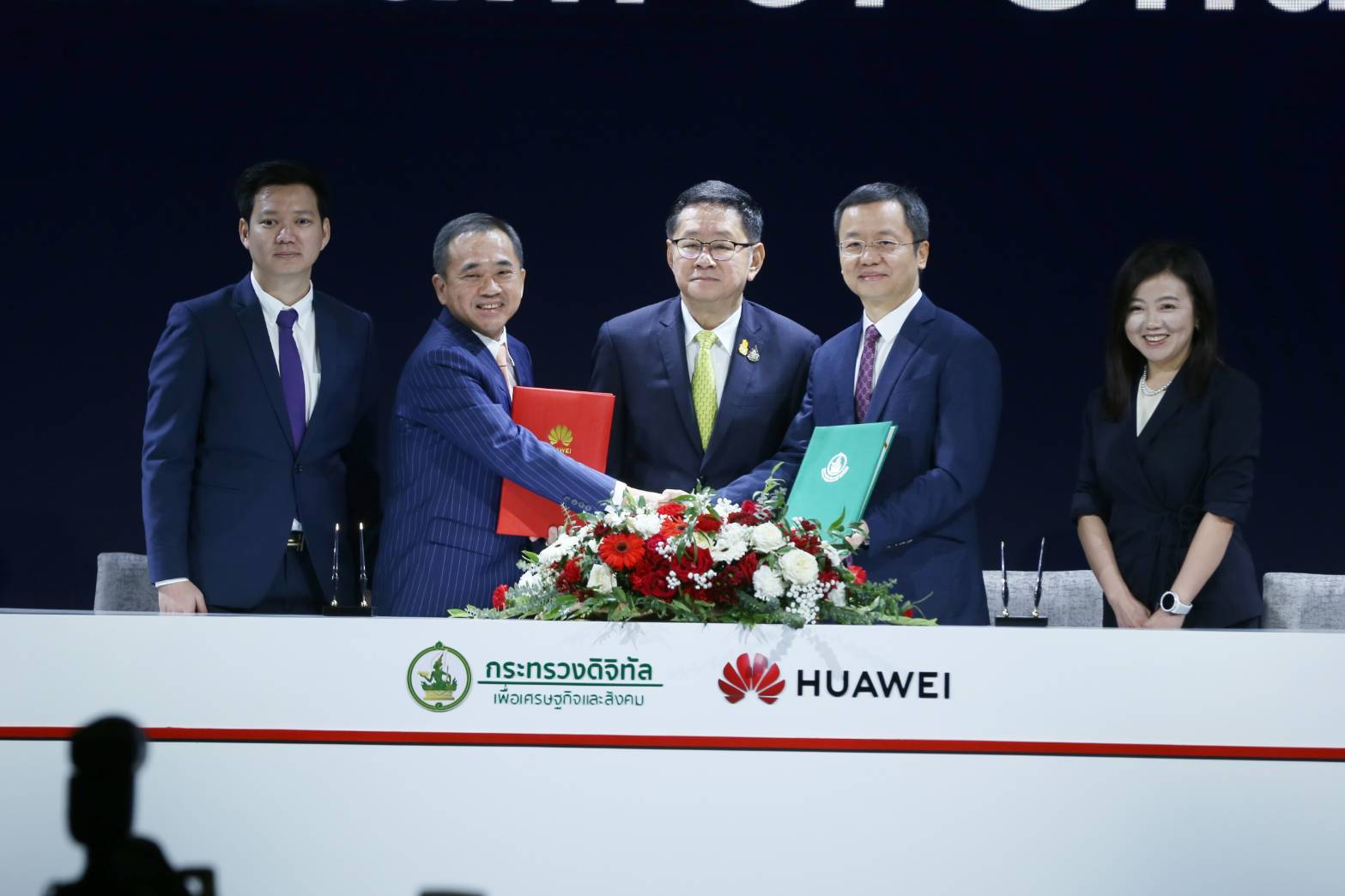 รัฐบาลไทย-ข่าวทำเนียบรัฐบาล-ดีอี ผนึกกำลัง Huawei ตั้งเป้าไทยศูนย์กลาง Cloud-AI อาเซียน