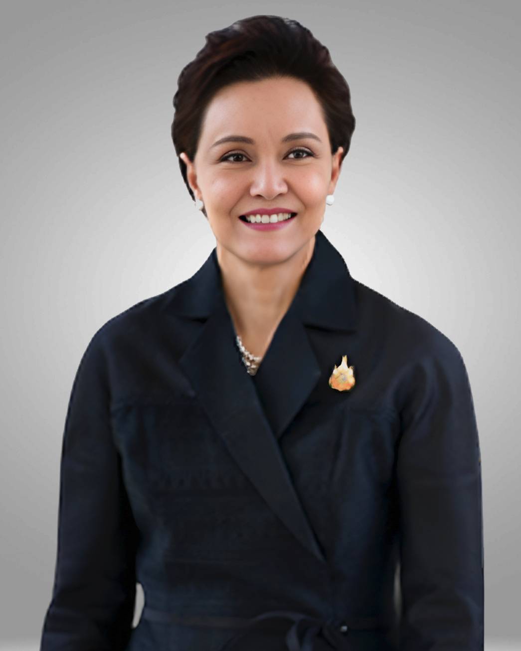 Mrs. Suphajee Suthumpun